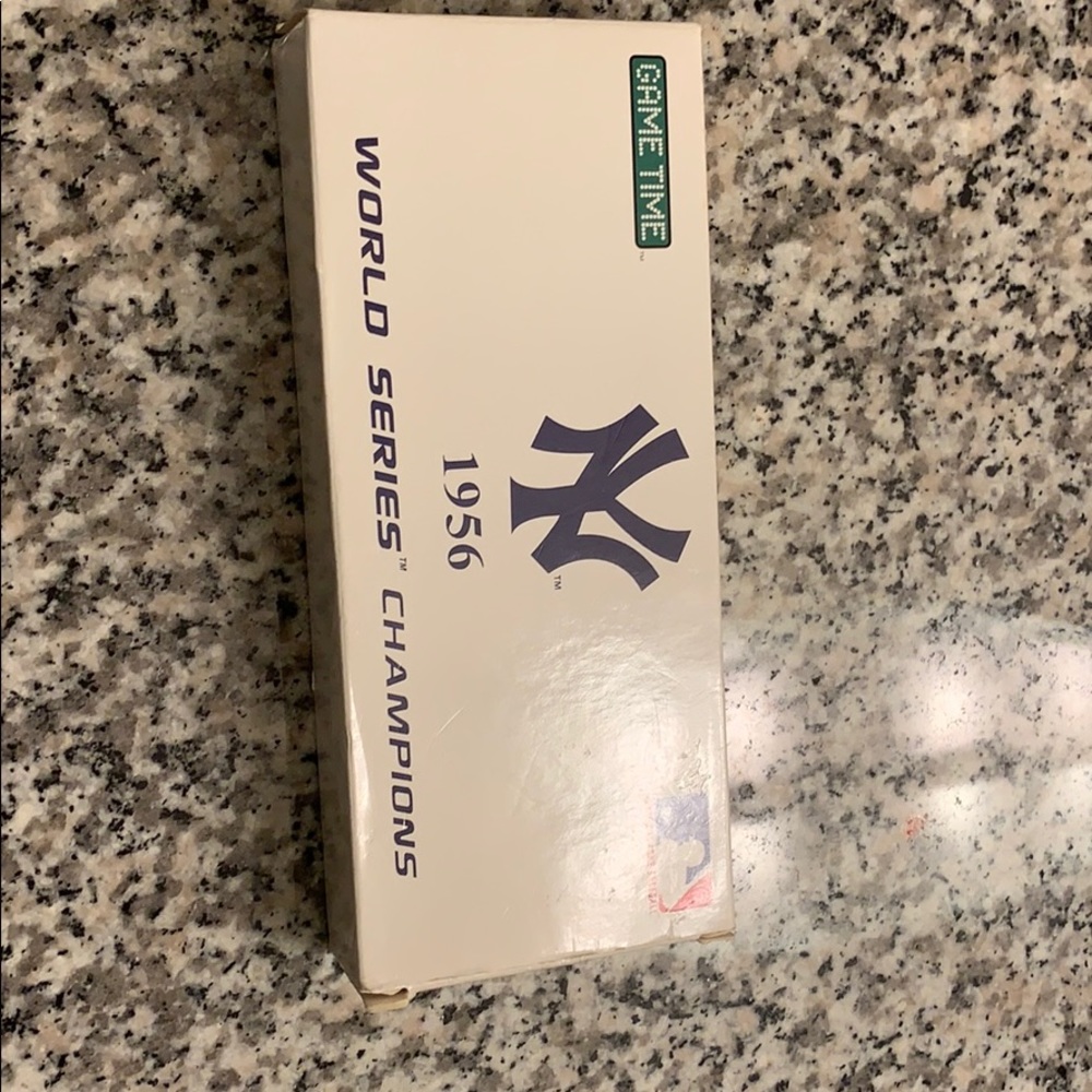 Vintage Yankees watch